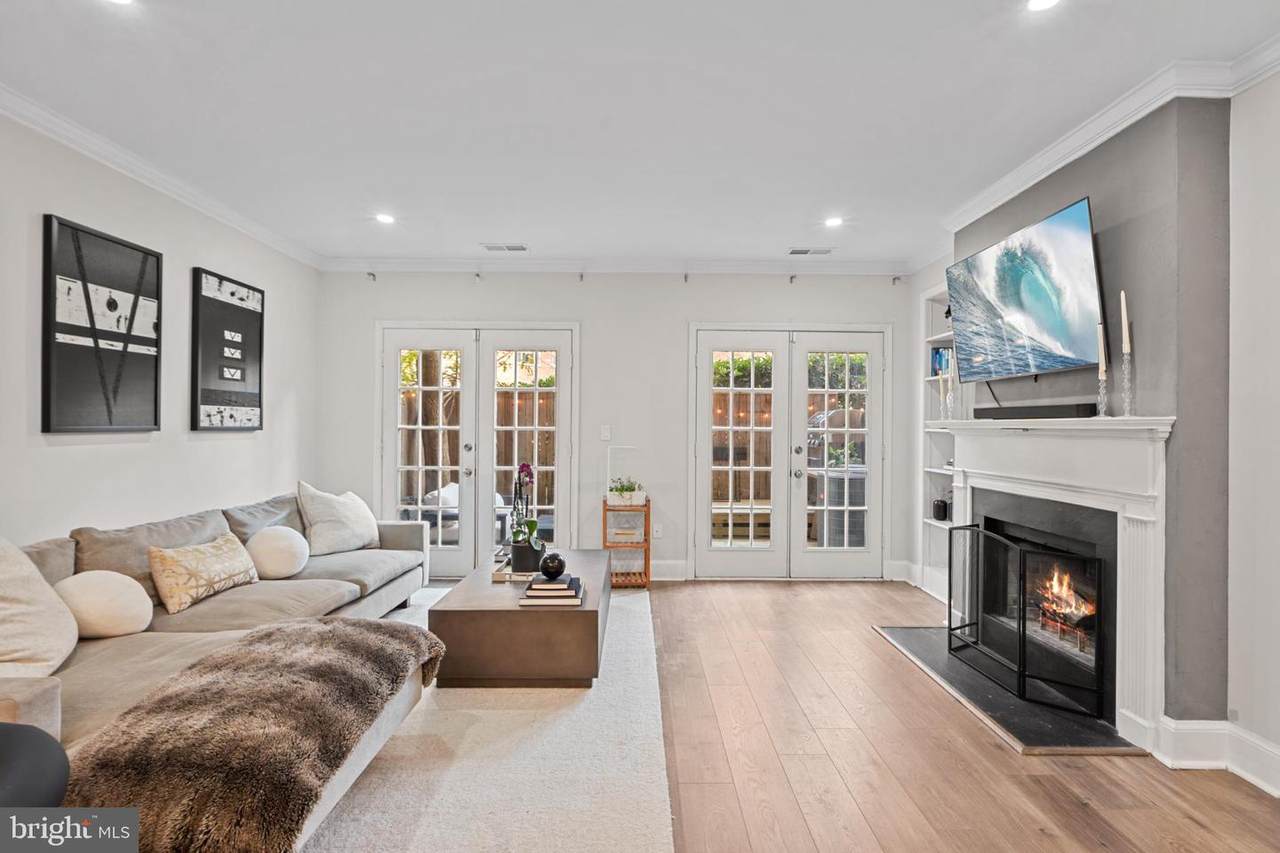 4311 Massachusetts - Photo 1