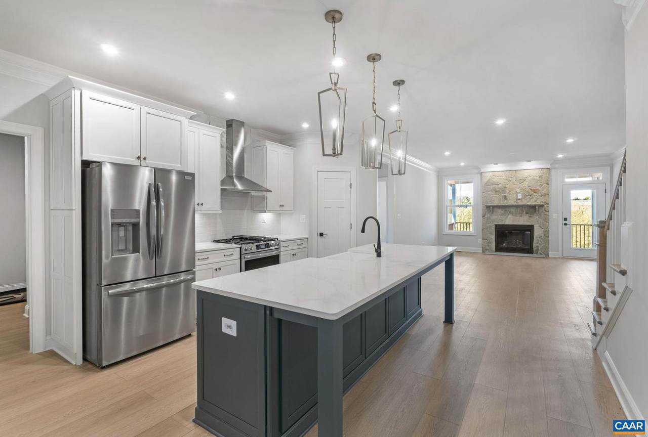 1351 Laconia Ln - Photo 1