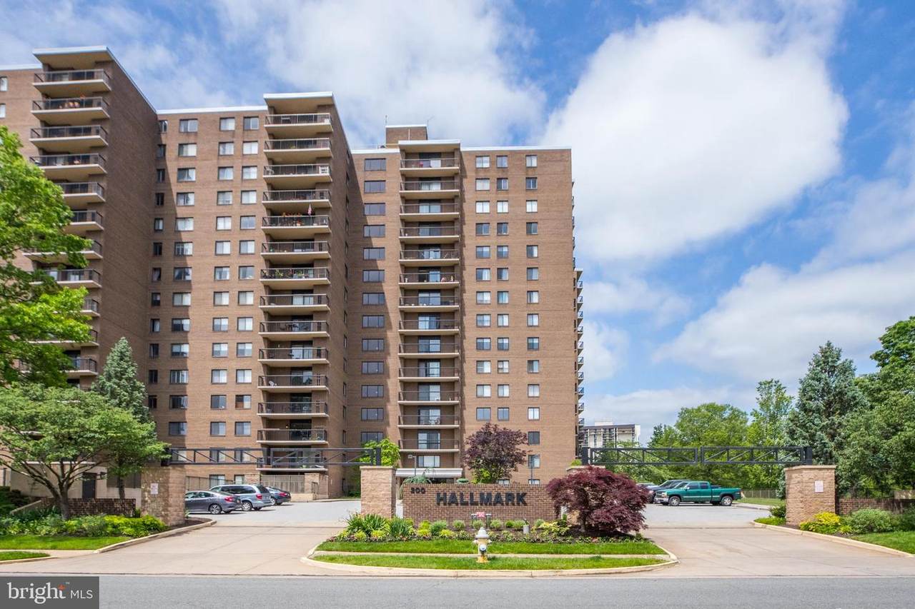 200 Pickett Street - Photo 1