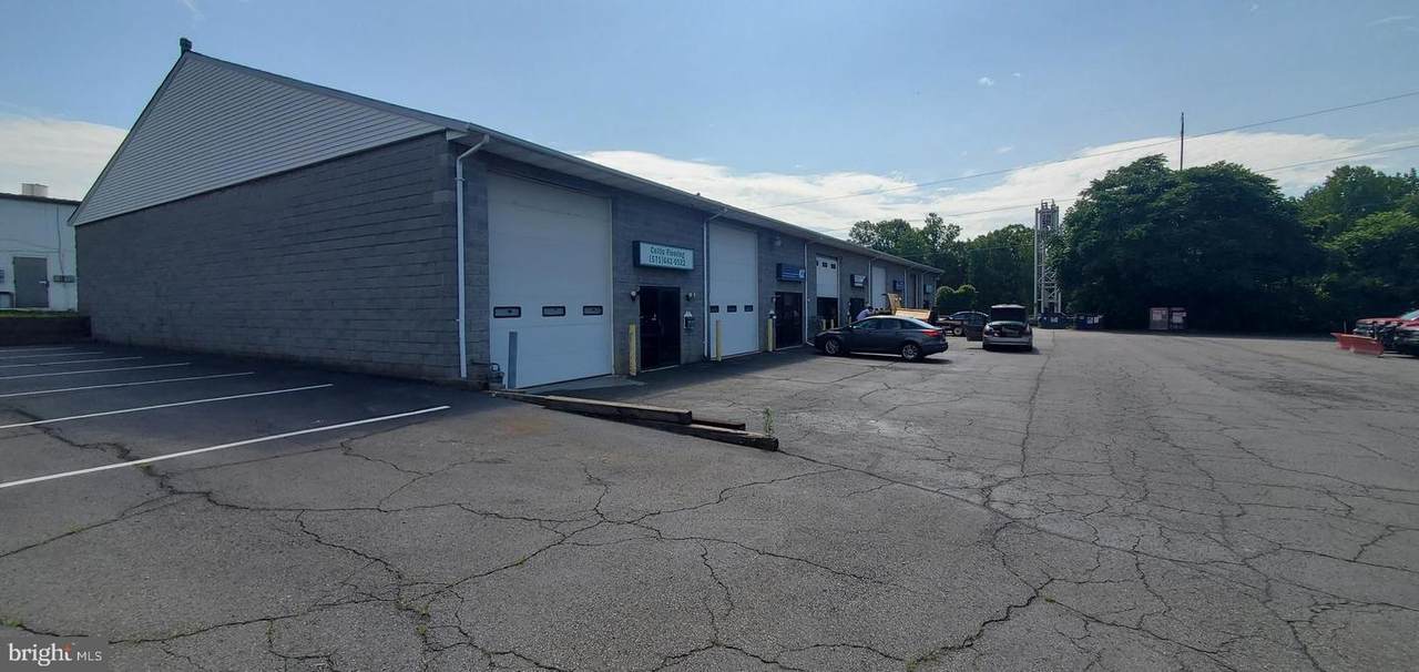 9208 Venture Court - Photo 1