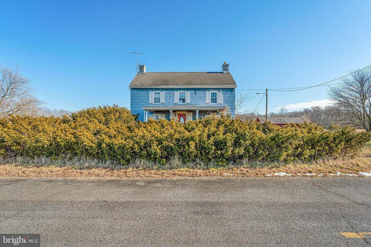 321 Jones Island Road - Photo 1