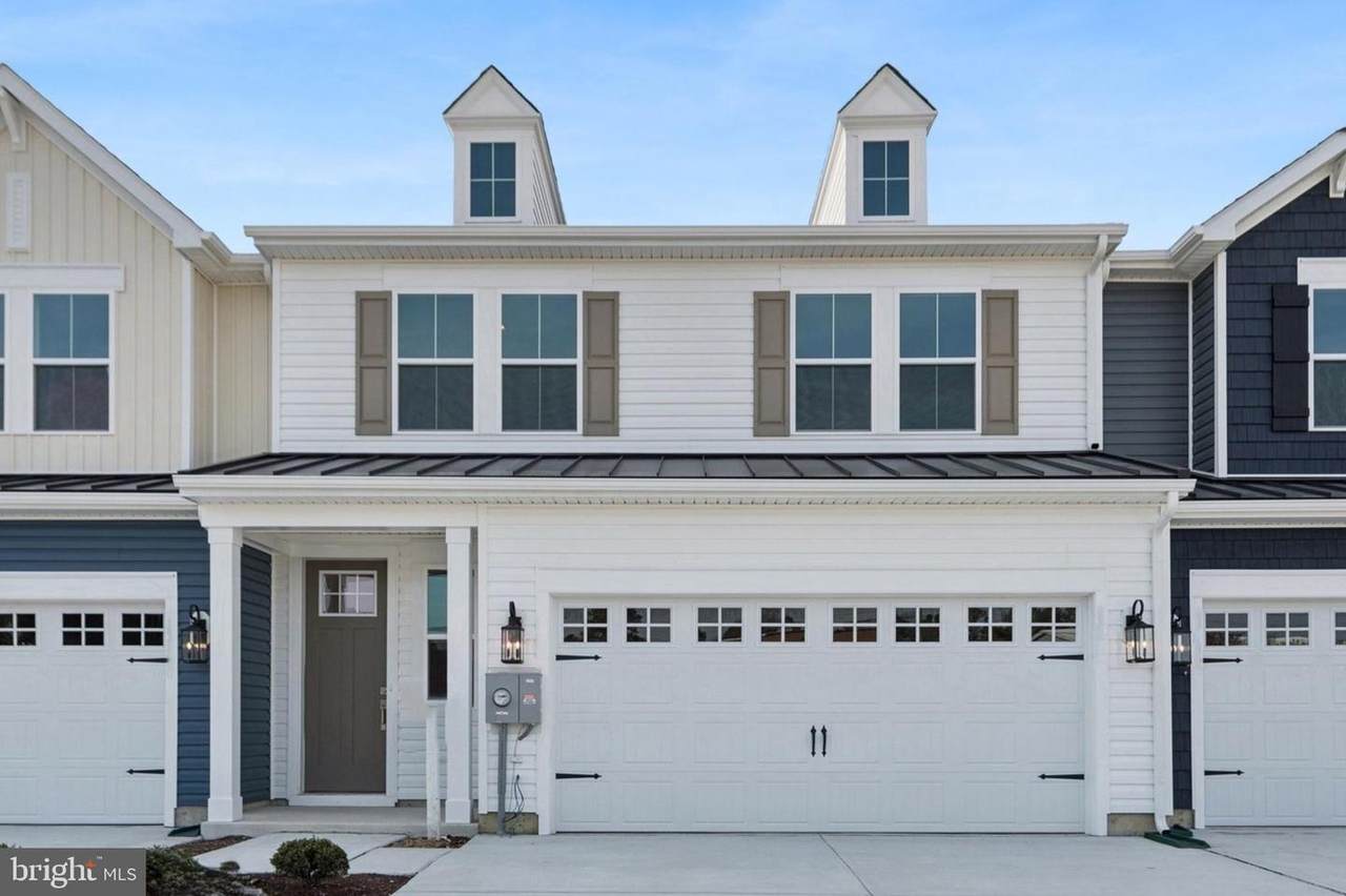 20418 Spyglass Circle - Photo 1