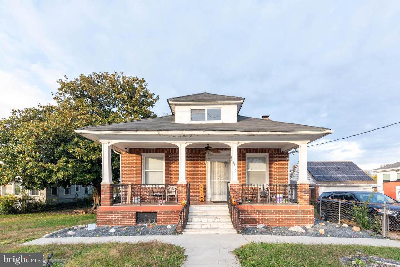 4816 Heath Street - Photo 1