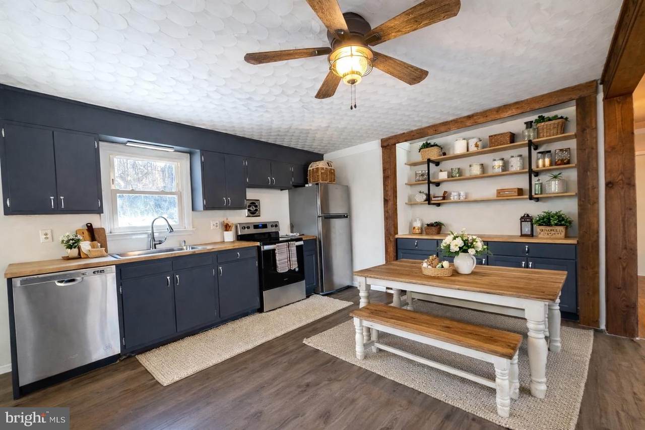 5714 Spruce Road - Photo 1