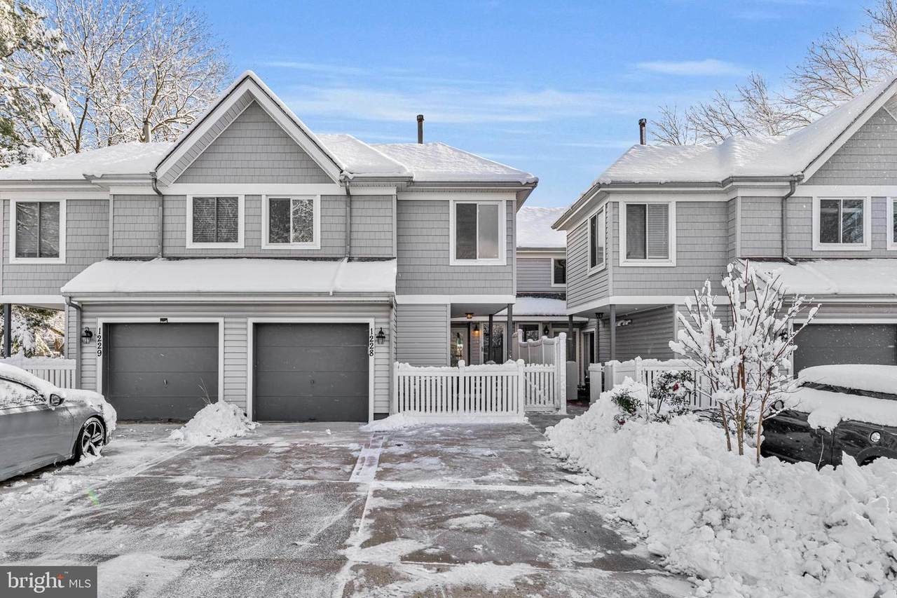 1228 Chanticleer - Photo 1