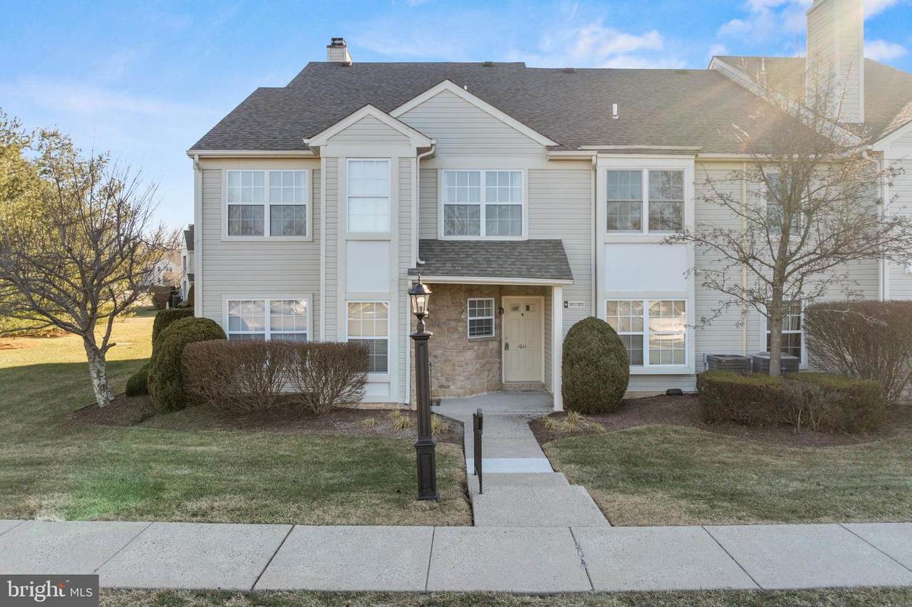 1011 Denby Court - Photo 1