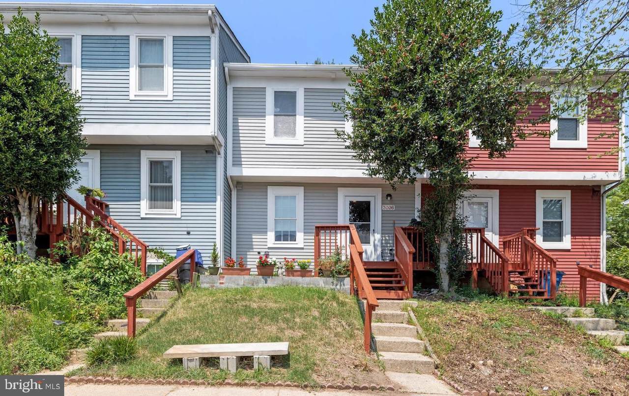 3006 Shepperton Terrace - Photo 1