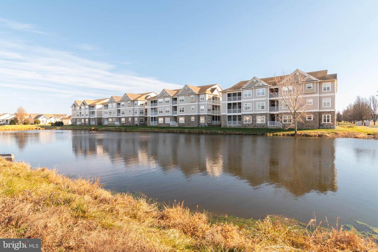 4501 Summer Brook Way - Photo 1