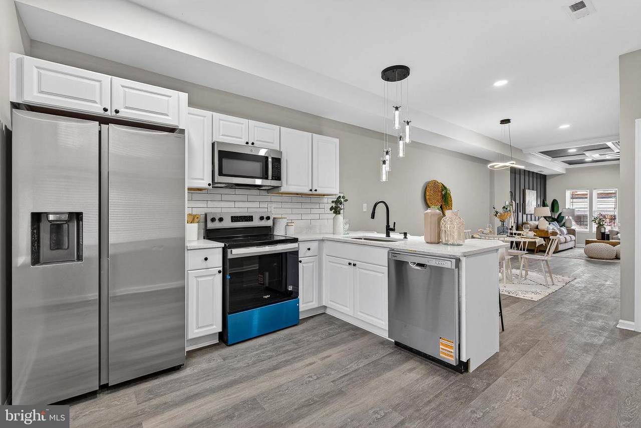 1626 Smallwood Street - Photo 1