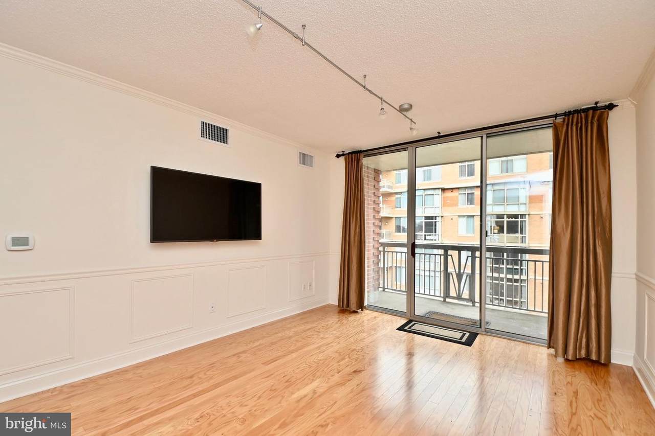 1020 Highland Street - Photo 1