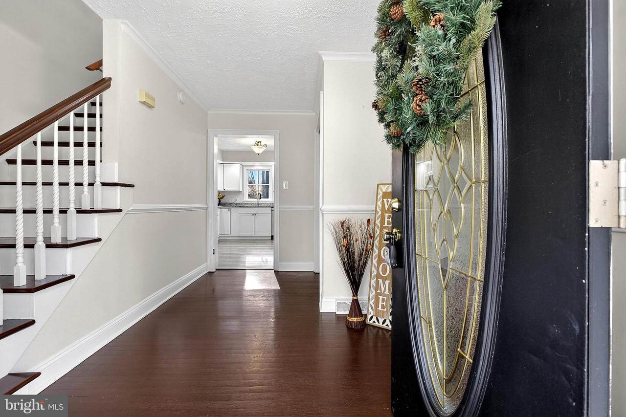 106 Pine Needle Drive - Photo 1