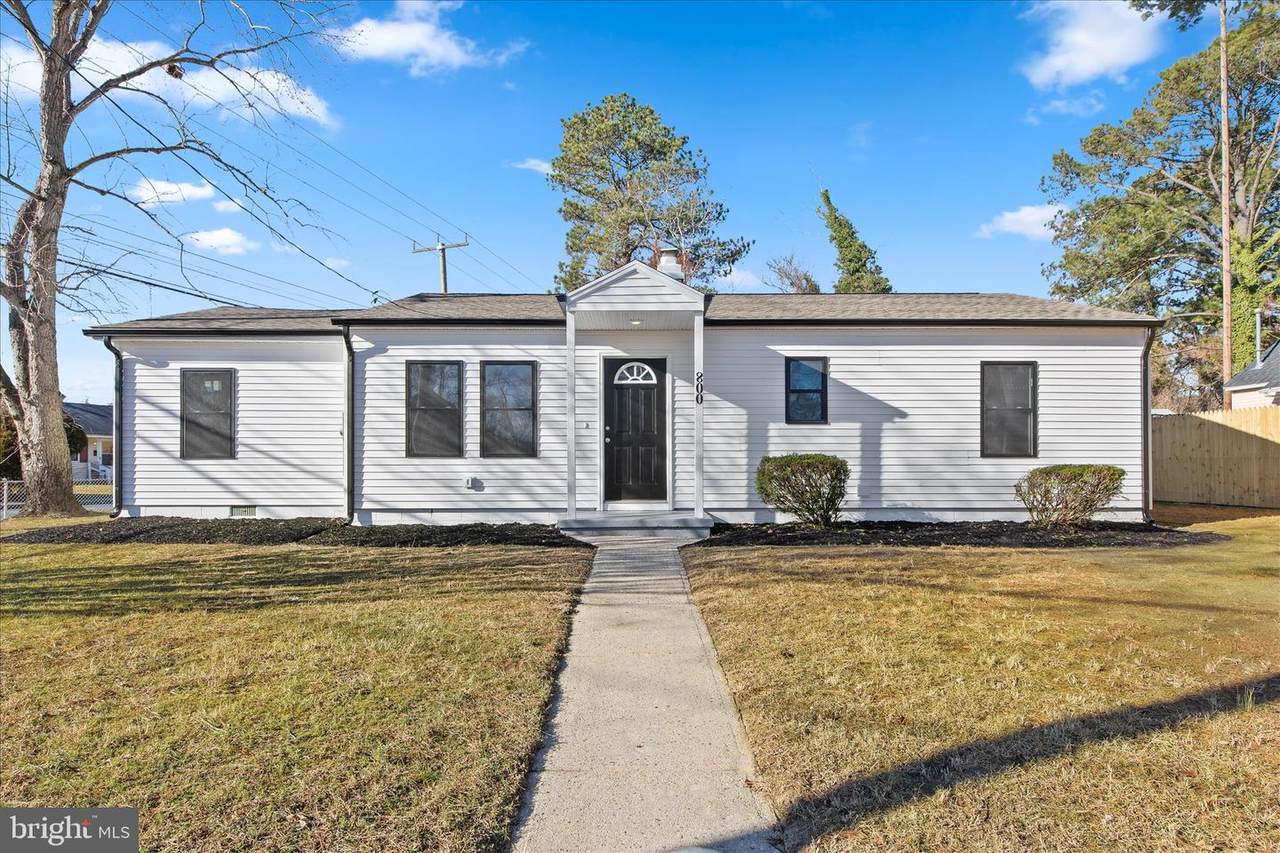 800 East Road - Photo 1