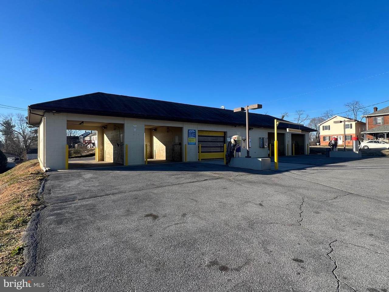 1037 Washington Street - Photo 1