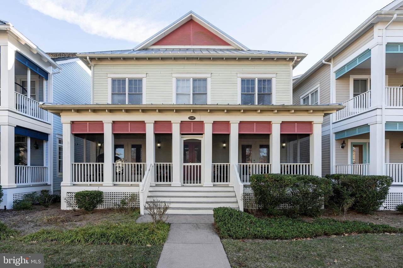 27589 Nicklaus Avenue - Photo 1