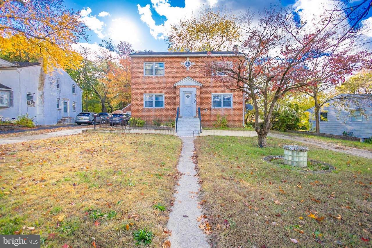 924 Evesham Road - Photo 1