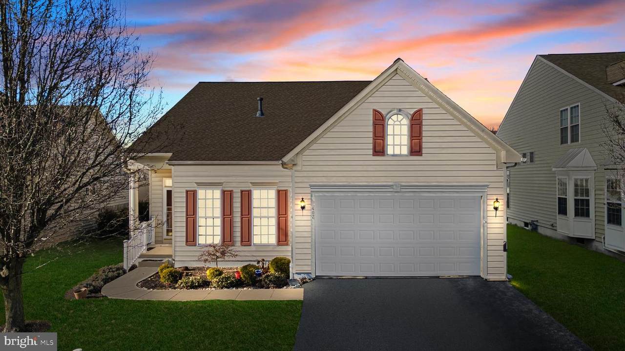 407 Caledonia Way - Photo 1