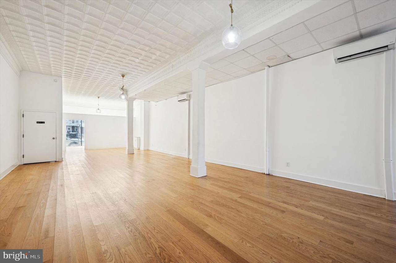 4313 Lancaster Avenue - Photo 1