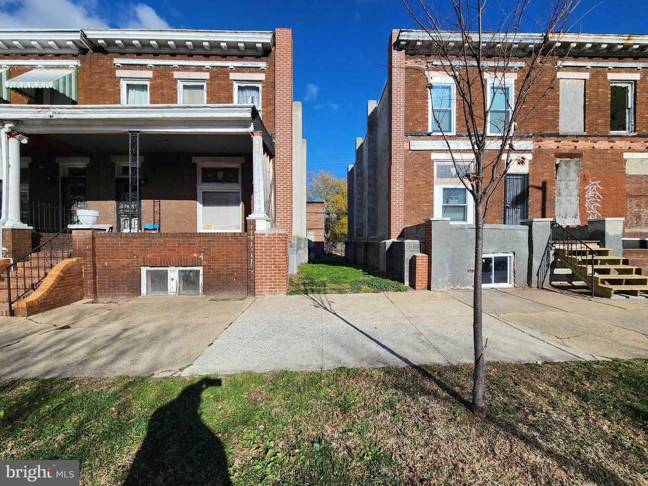 1228 Bonaparte Avenue - Photo 1