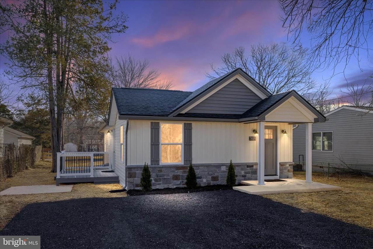 7815 East Road - Photo 1