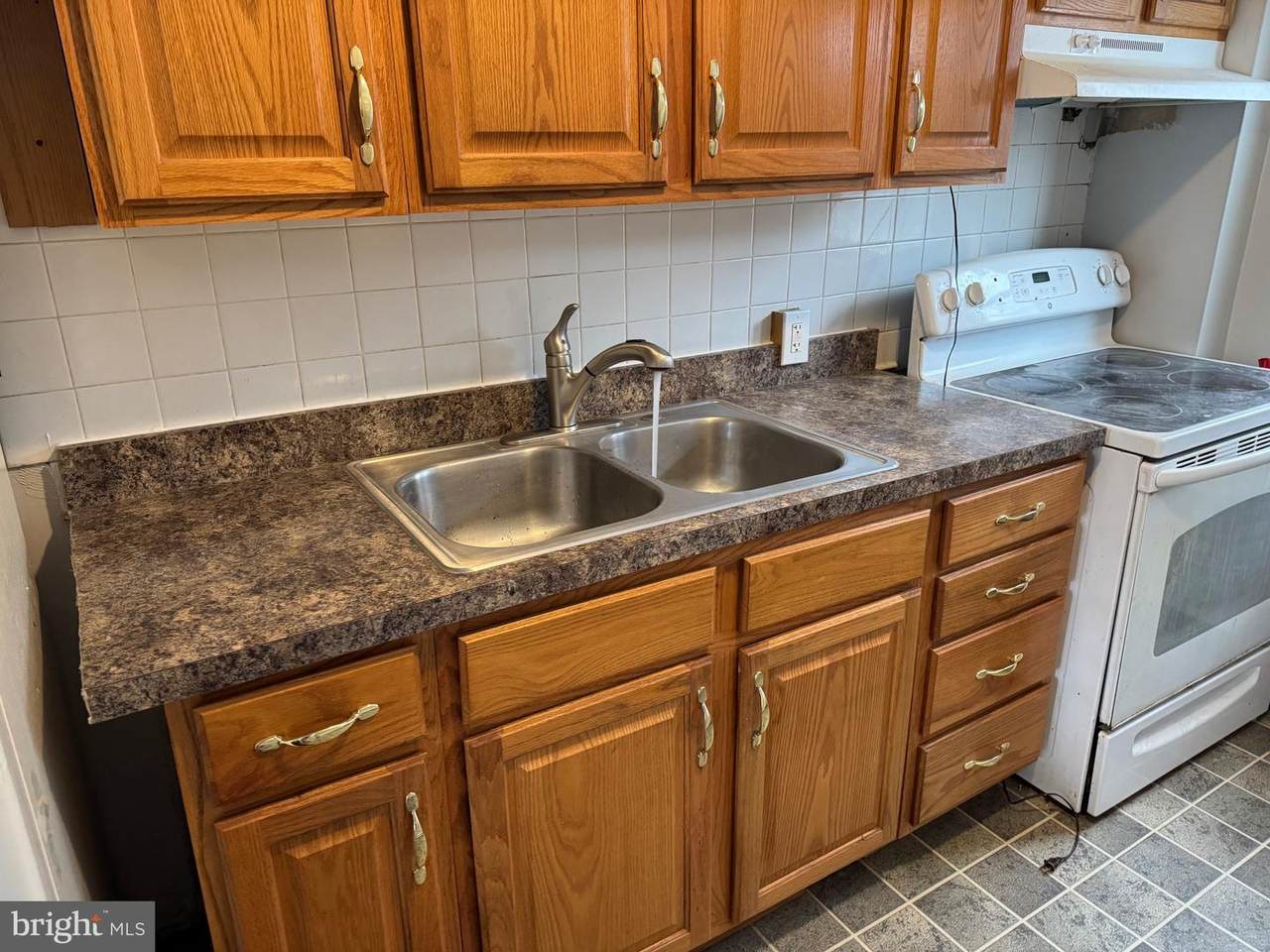 526 Random Road - Photo 1