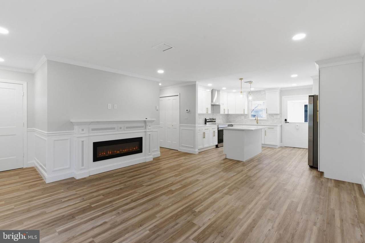 60-C Buckingham Drive - Photo 1