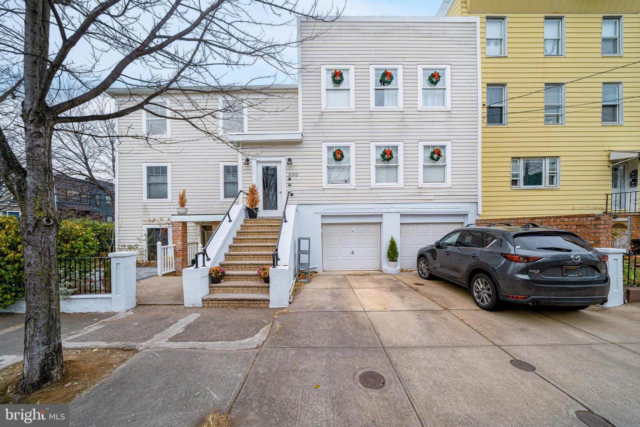 330 4TH Street - Photo 1