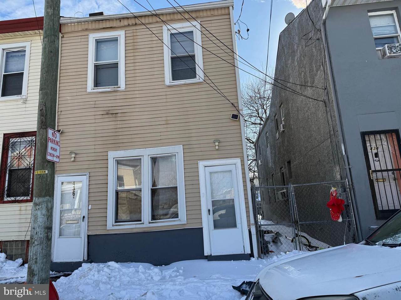 436 Line Street - Photo 1