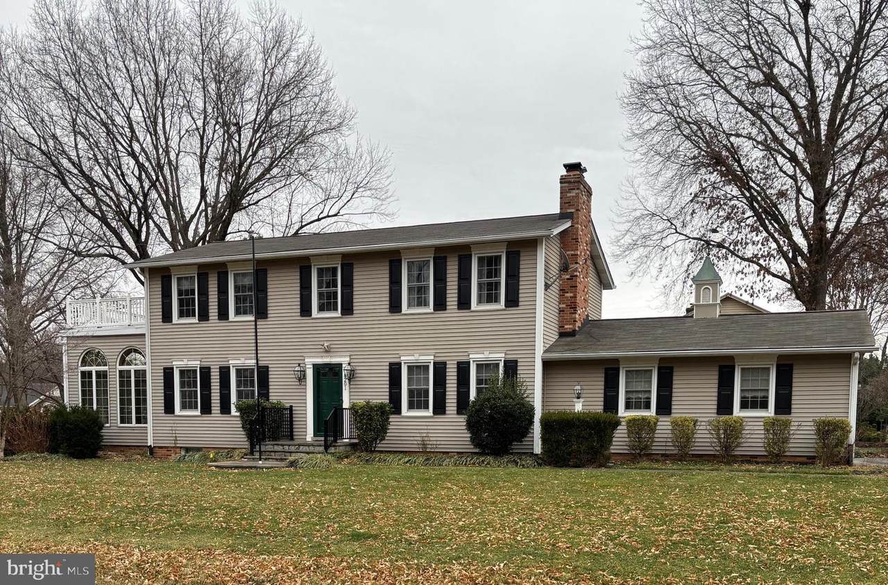 8201 Glendale Drive - Photo 1