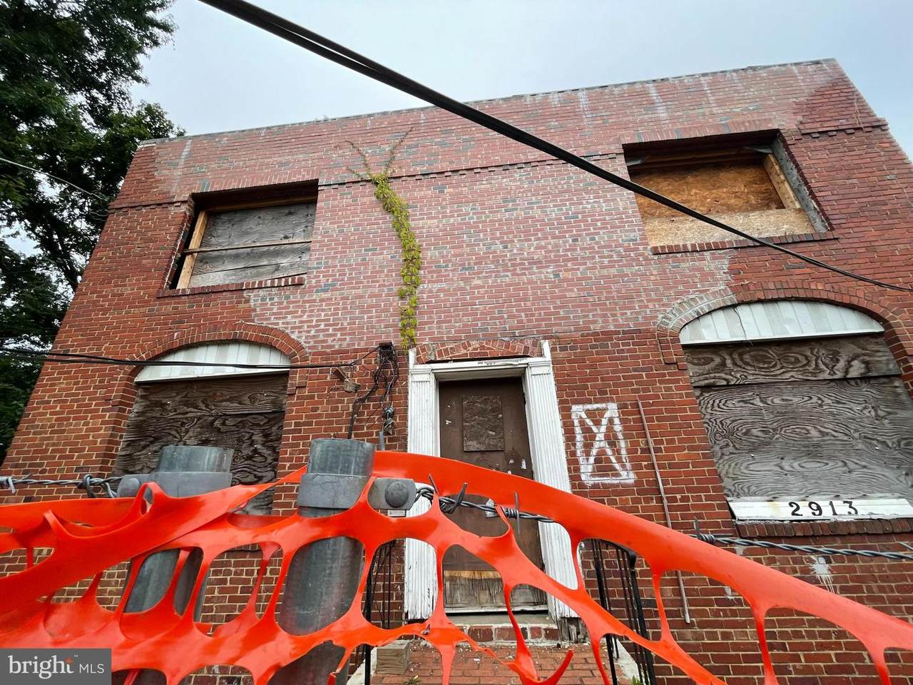 2913 30TH Street - Photo 1