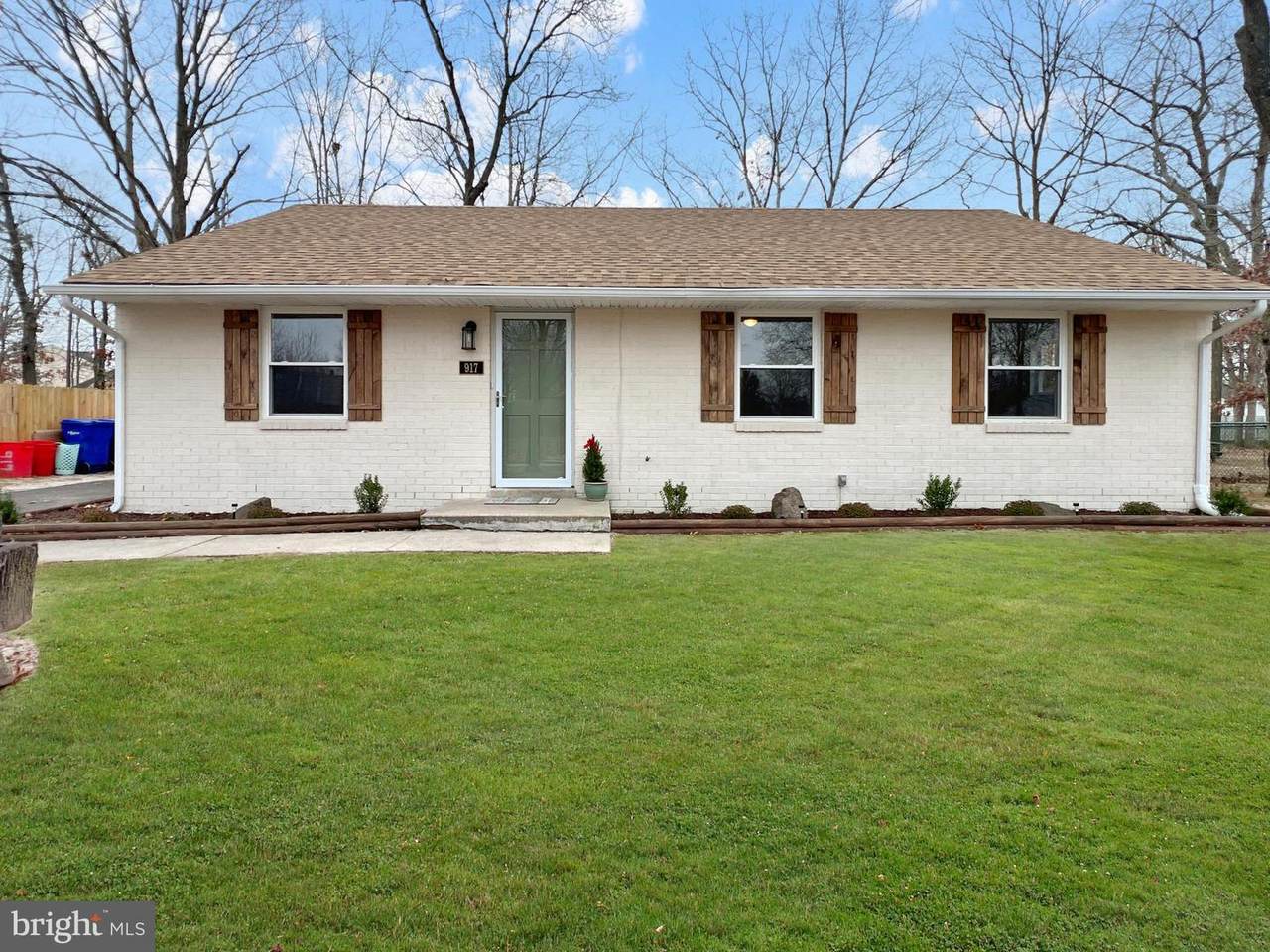 917 Louis Drive - Photo 1