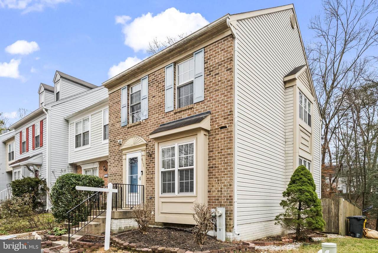 611 Fellowship Way - Photo 1