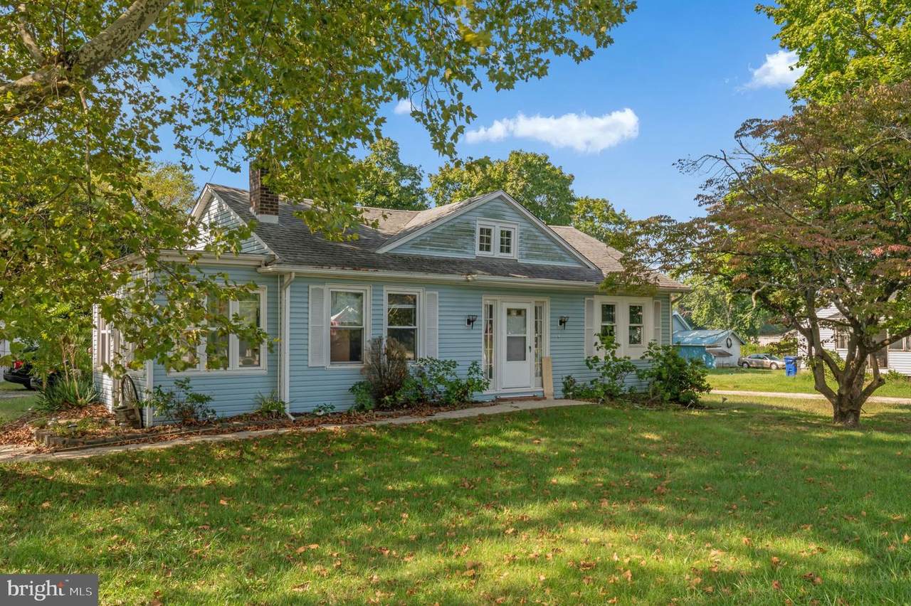 2041 Main Street - Photo 1