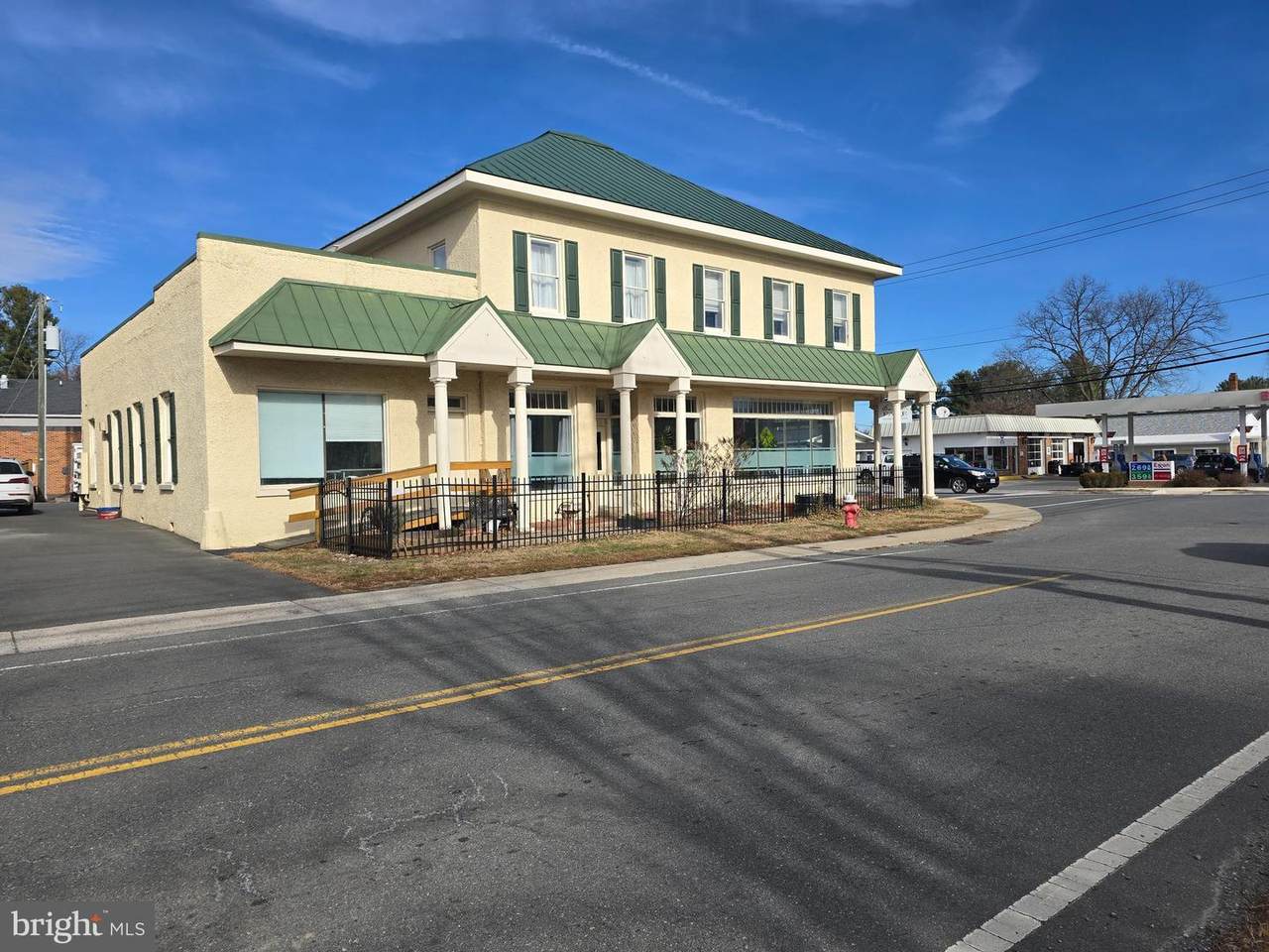 1 Loudoun Street - Photo 1