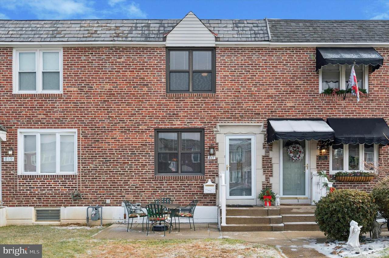 817 Surrey Lane - Photo 1