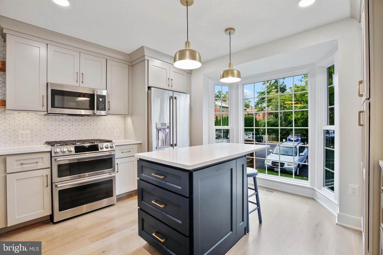 165 East Street - Photo 1