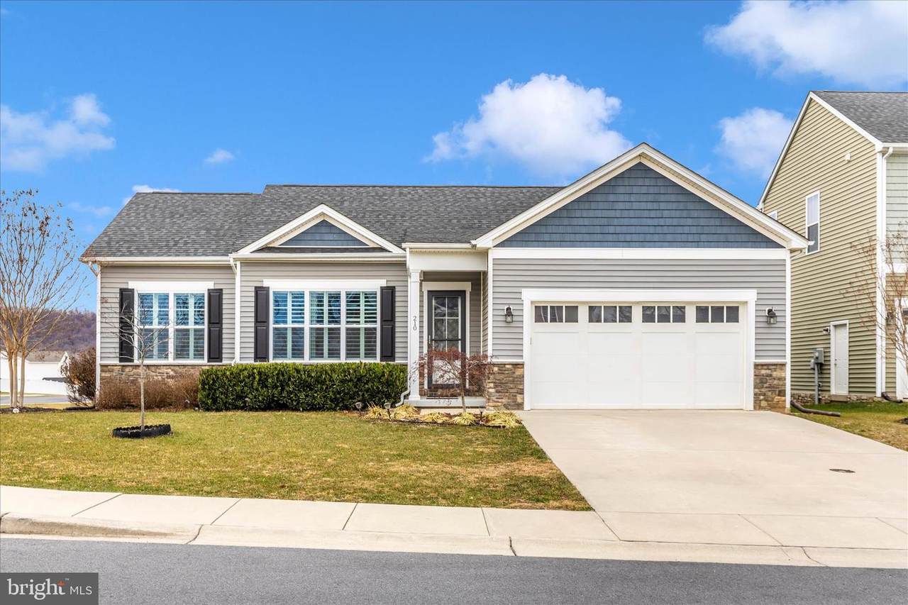 210 Aylesbury Lane - Photo 1