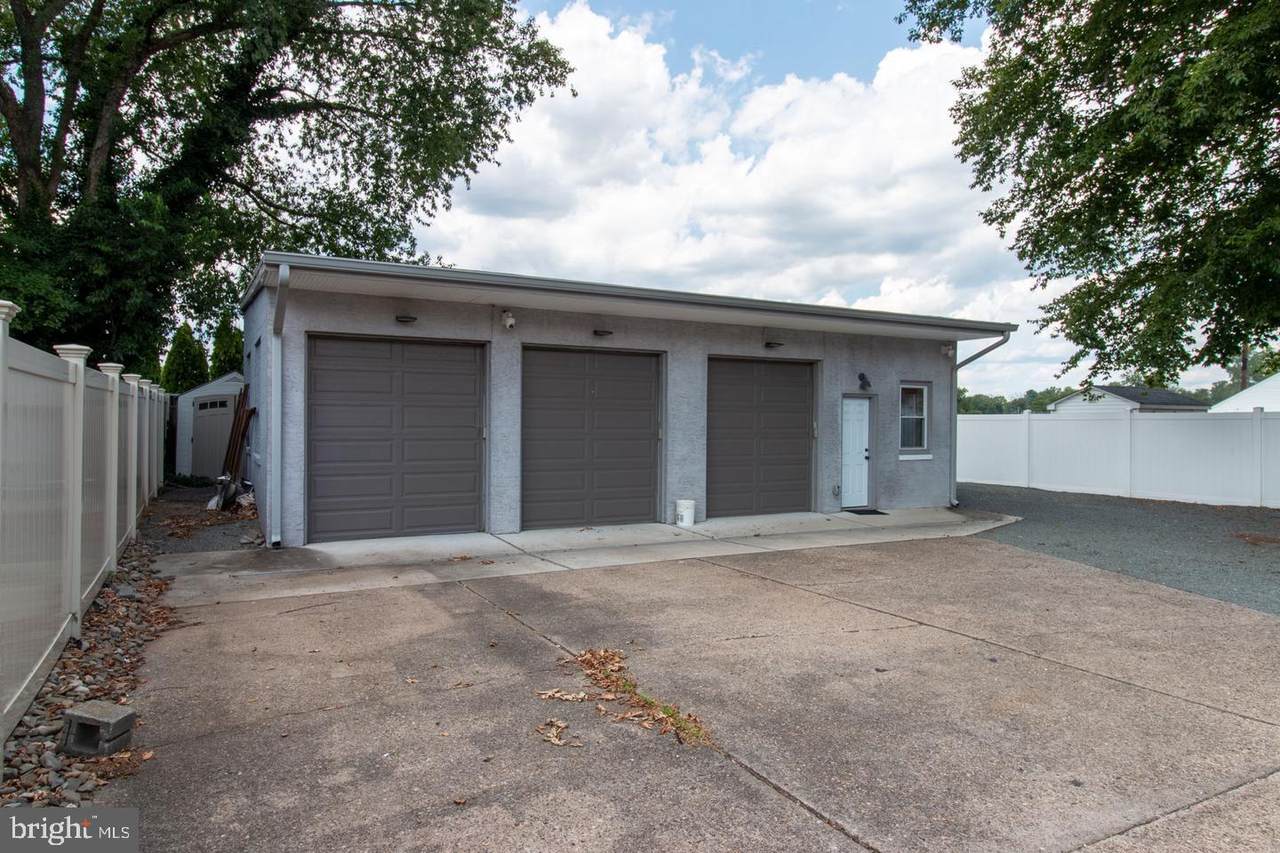 115 Samdin Boulevard - Photo 1