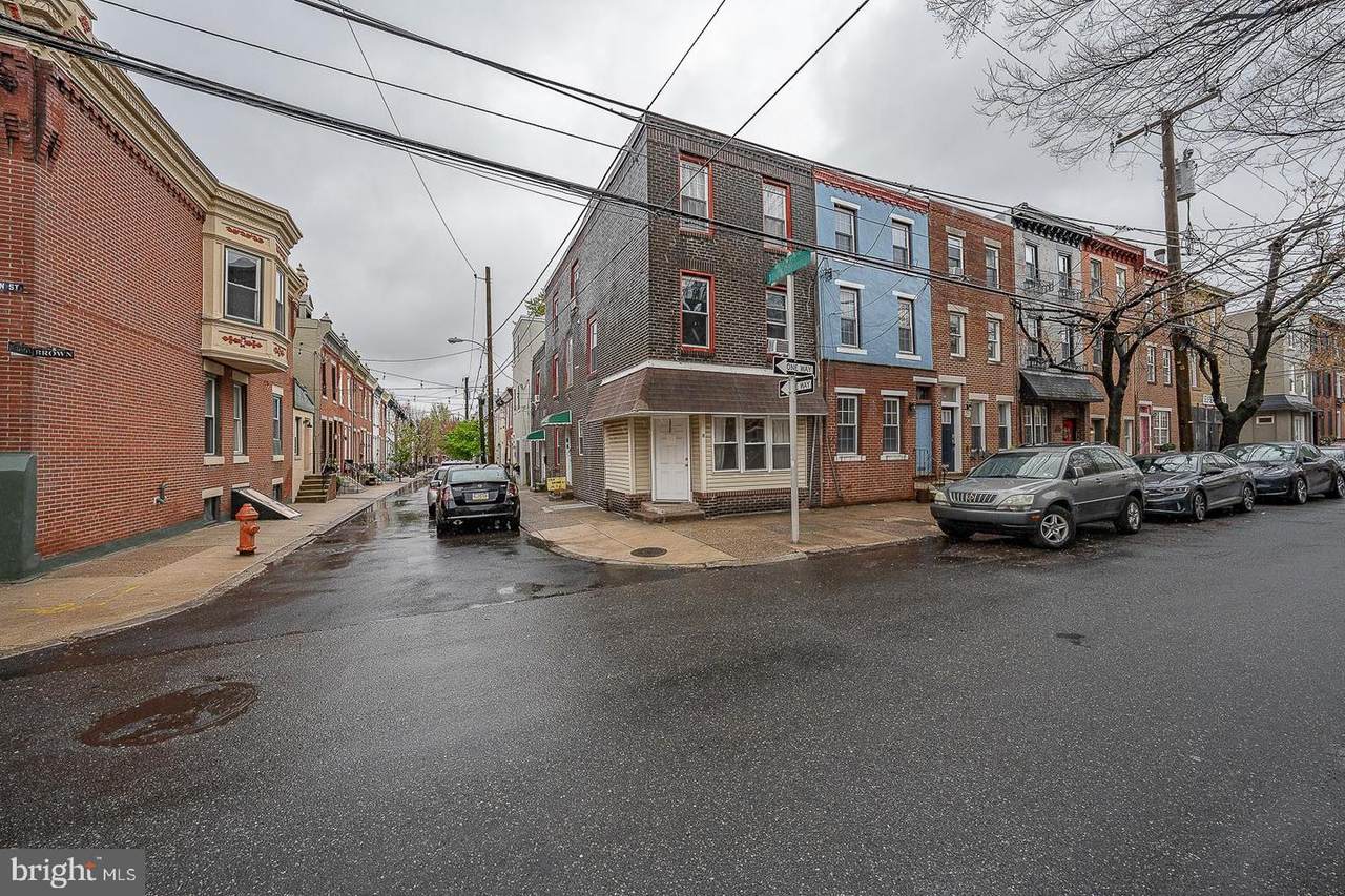 2314 Brown Street - Photo 1