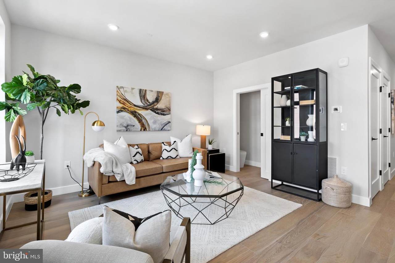 1208 M Street - Photo 1