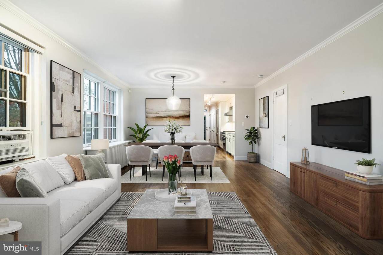 1127 C Street - Photo 1