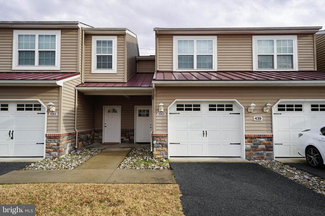 439 Parkview Court - Photo 1