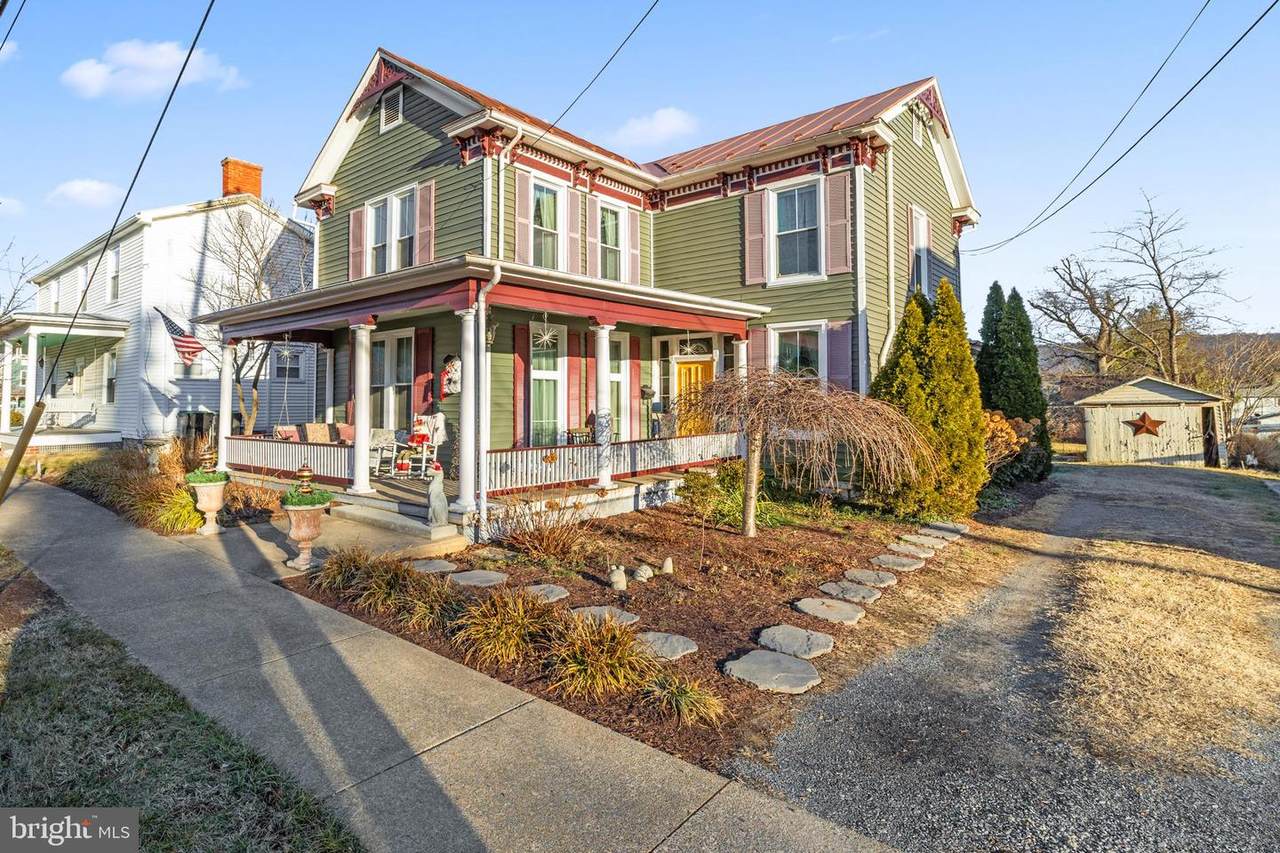 207 Muhlenberg Street - Photo 1