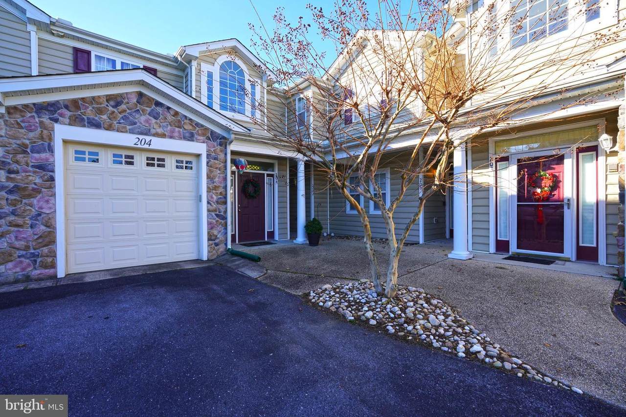 18881 Forgotten Harbor Court - Photo 1