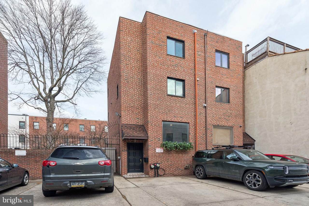 429 Gaskill Street - Photo 1