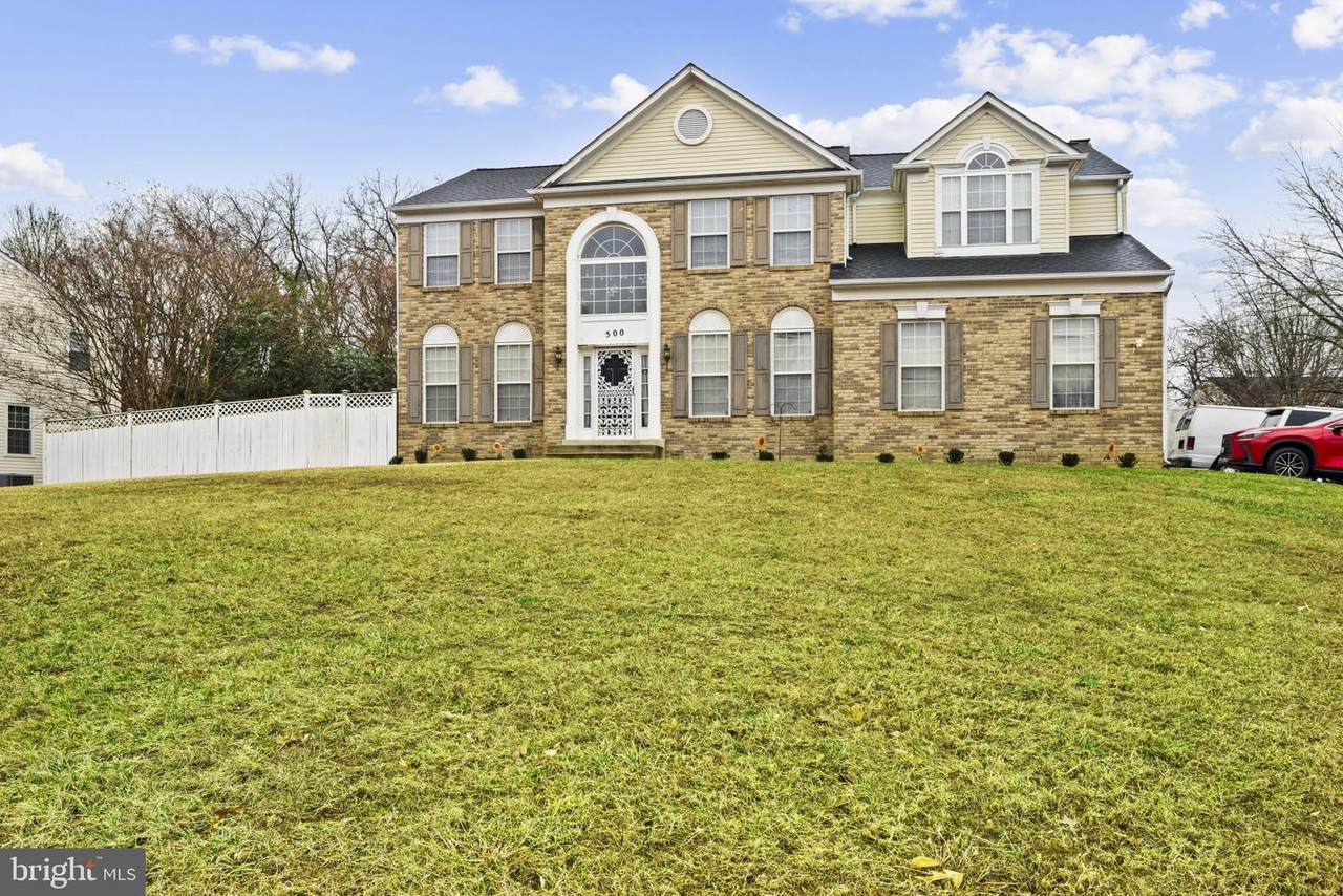 500 Treehouse Court - Photo 1