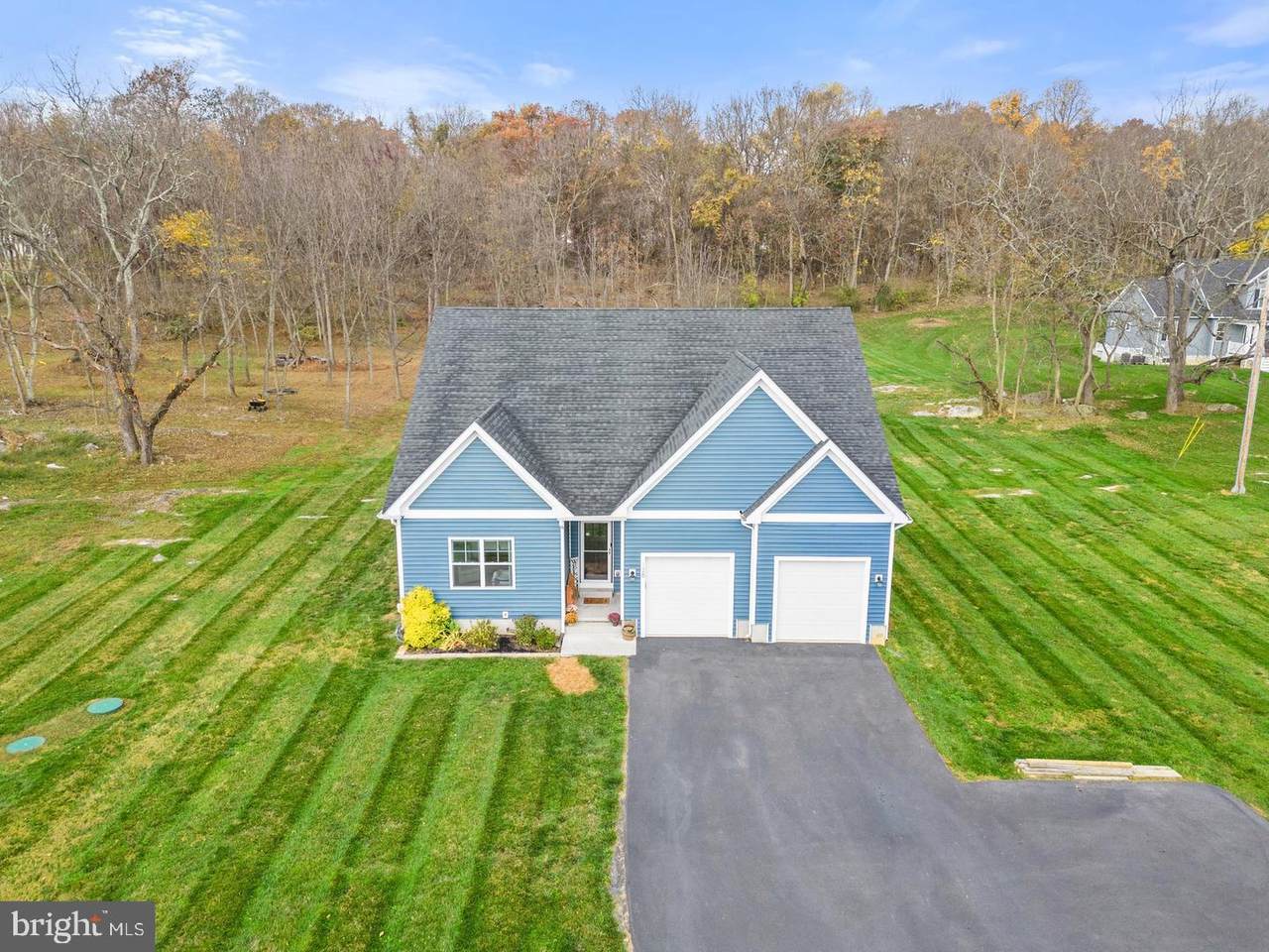 126 Blakeley Drive - Photo 1