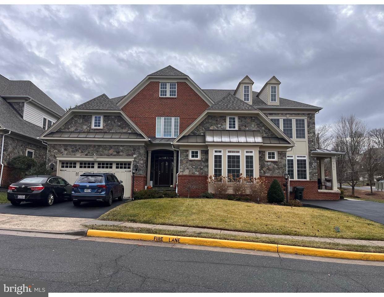 47672 Paulsen Square - Photo 1