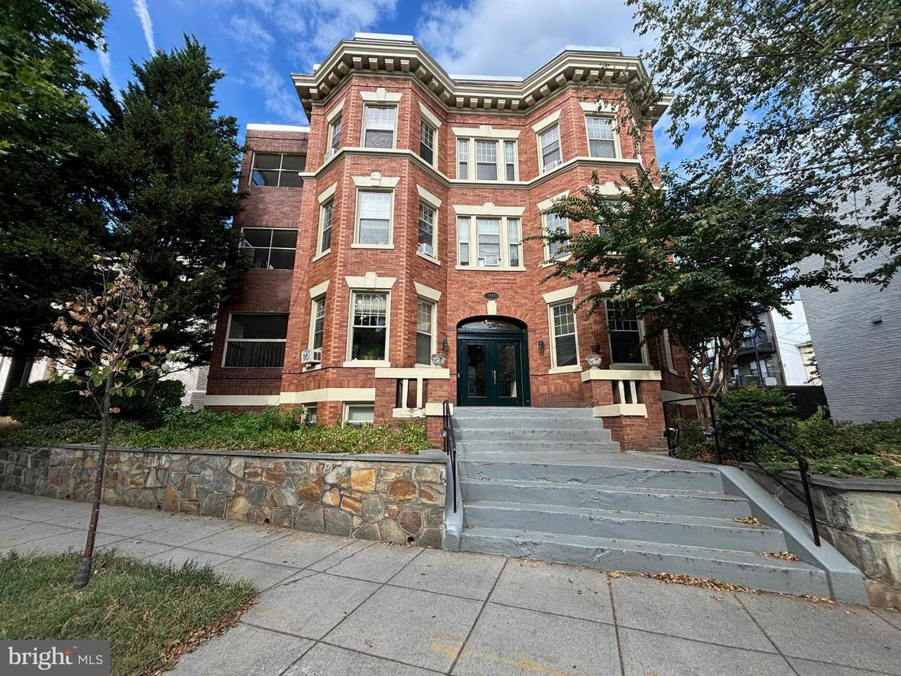 3427 13TH Street - Photo 1