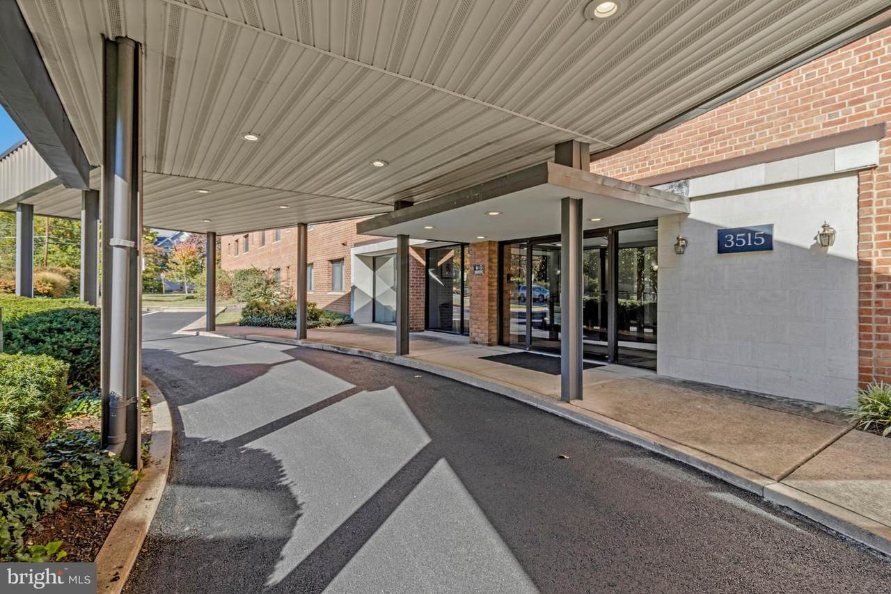 3515 Washington Boulevard - Photo 1