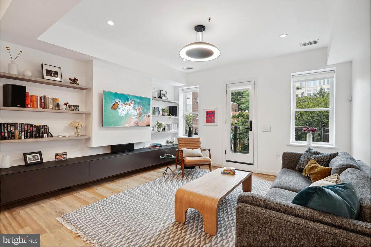 2242 Ontario Road - Photo 1